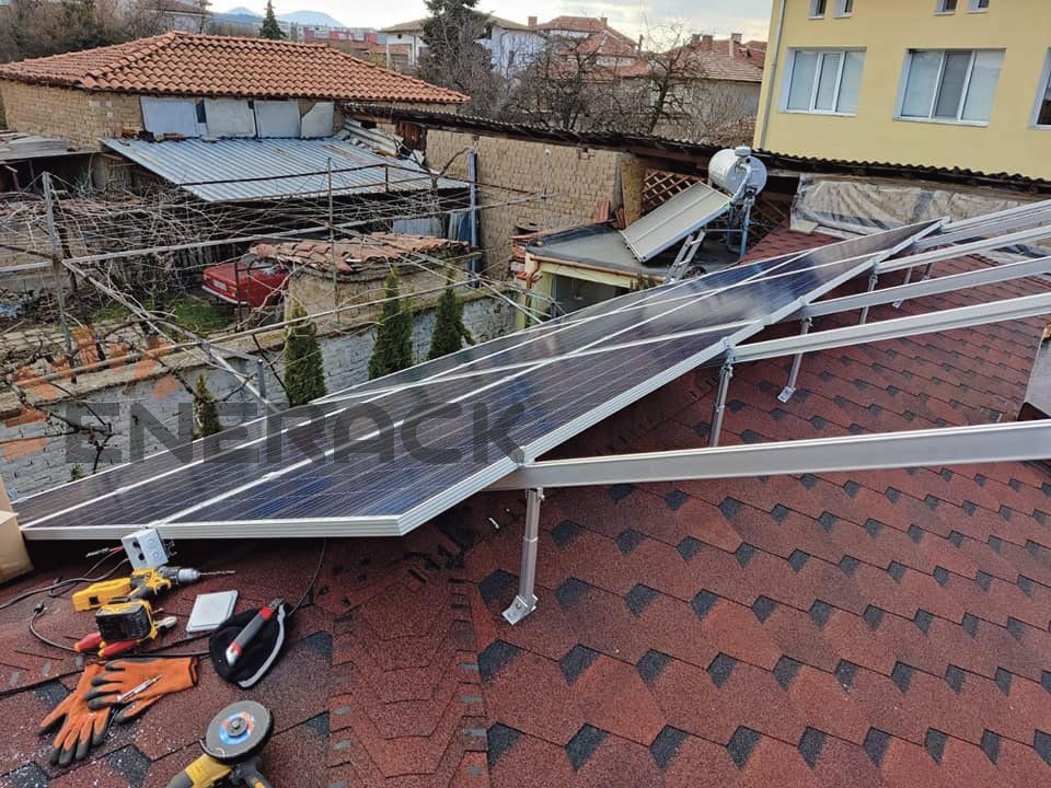Sistema de teto de inclinação ajustável de 5KW na Bulgária