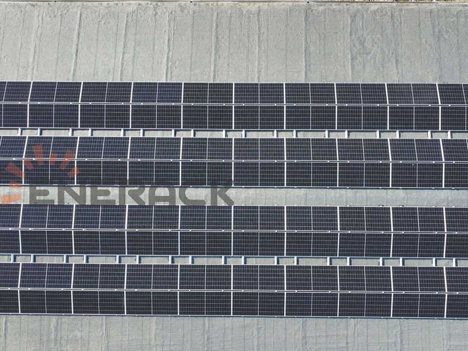 Sistema de perna traseira integrado 200KW Ballasted-ULT Leste-Oeste na Romênia