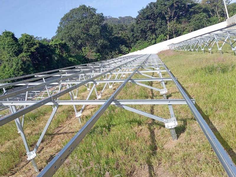 Caso de sistemas de montagem solar no solo ZAM na Guatemala