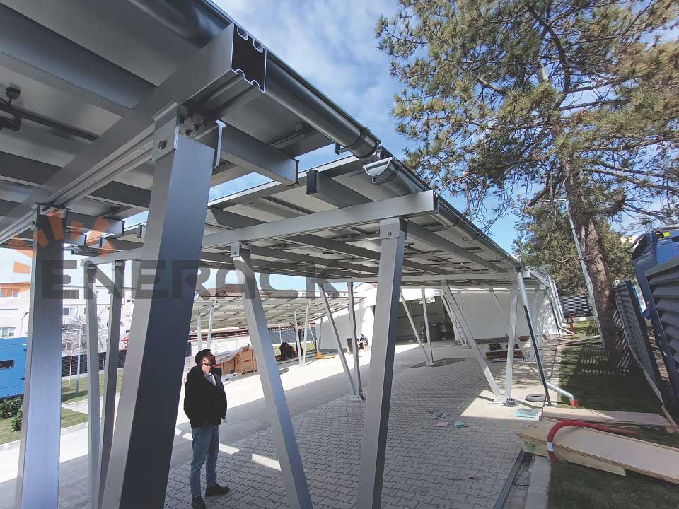 Sistema de montagem solar para garagem à prova d'água de 65 kW na Romênia