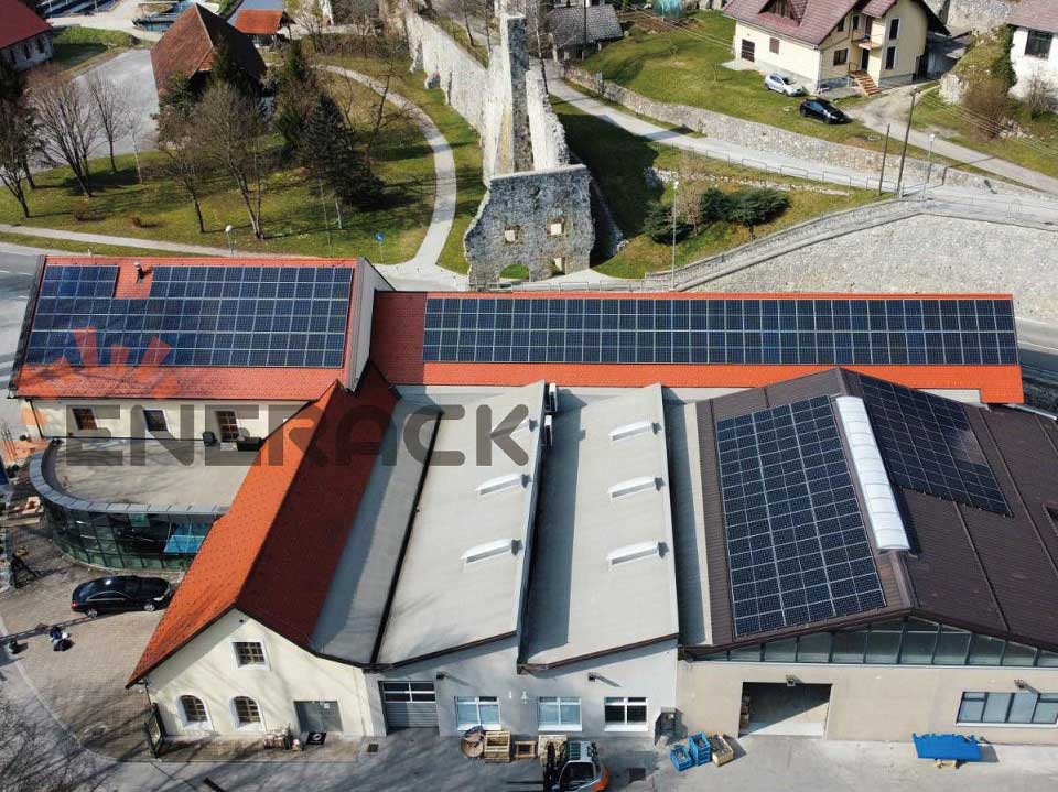 100KW T20 telha sistema de gancho de telhado e D10 sistema de telhado de lata na eslovénia