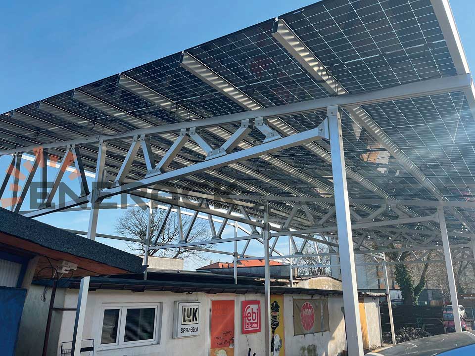 Sistema de montagem solar de garagem personalizada 44KW na polônia