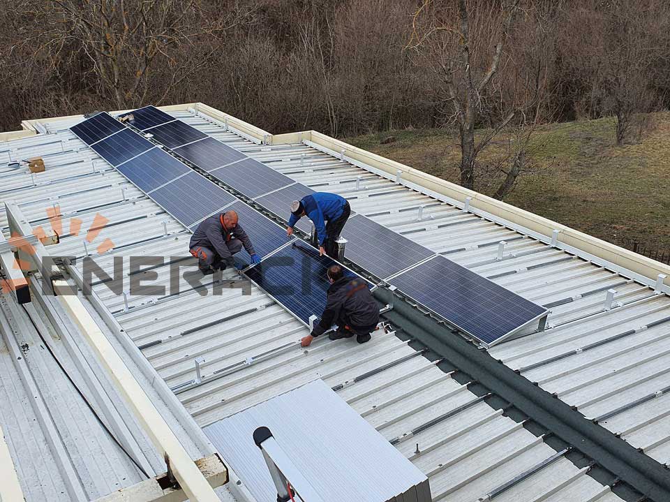 Sistema de telhado inclinado 15KW na Bulgária